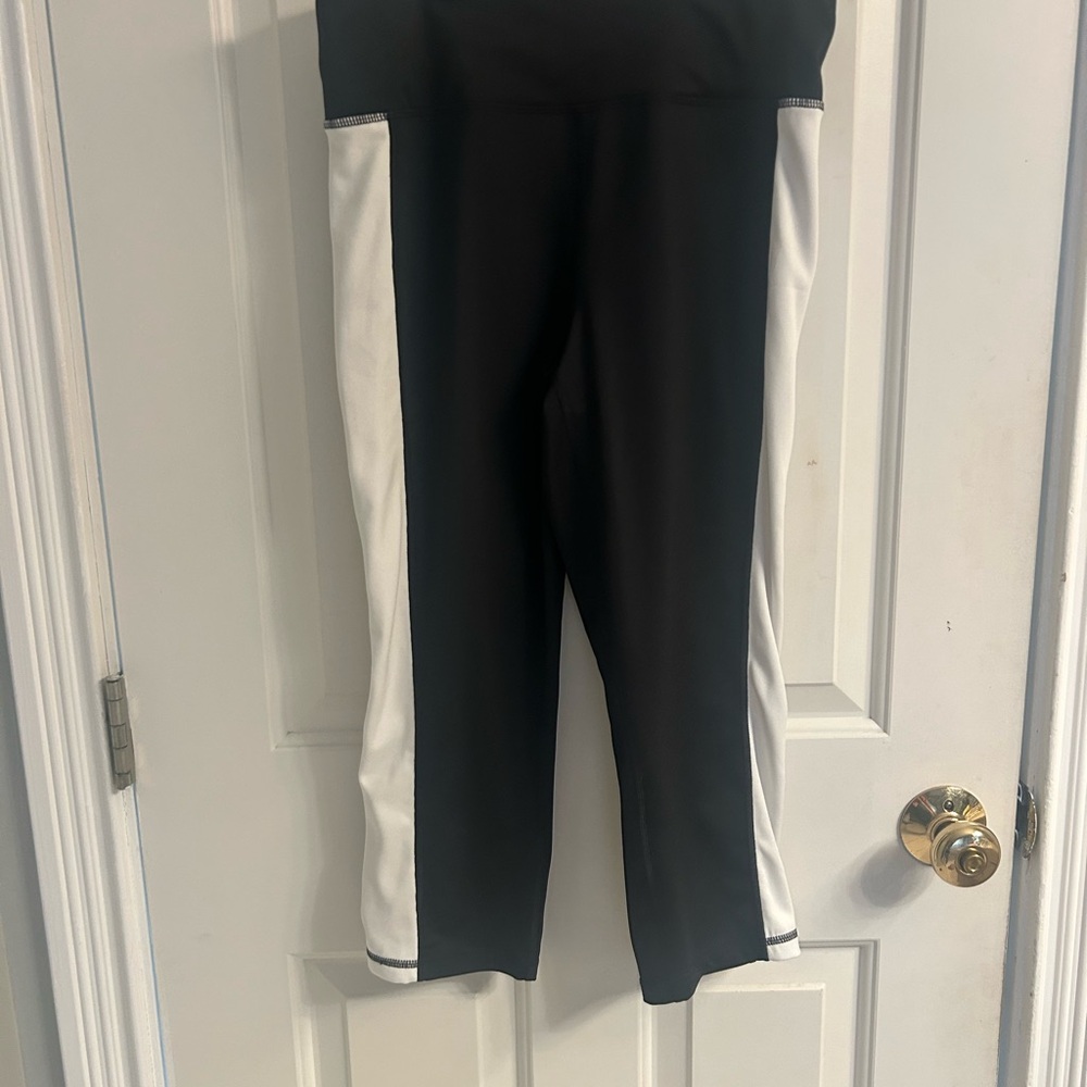 Ideology Black With White Side Panels Performance Capris